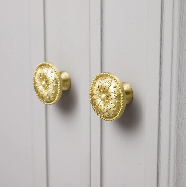 Sovereign Cabinet & Drawer Knob | Brass Essence