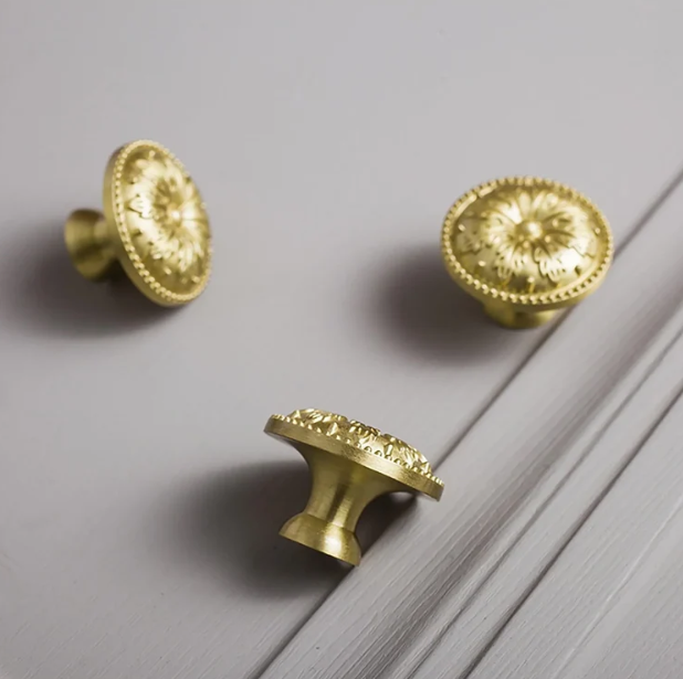 Sovereign Cabinet & Drawer Knob | Brass Essence